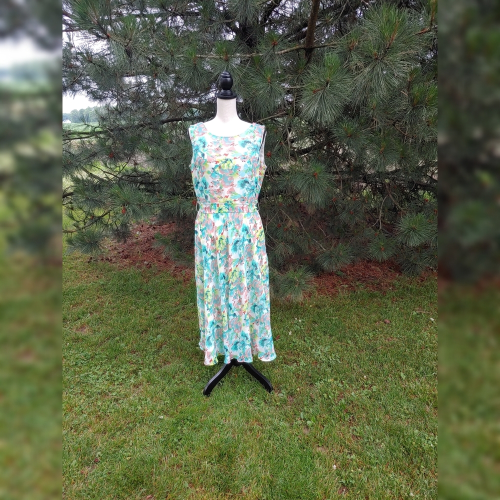 Black Label water color floral print sleeveless dr